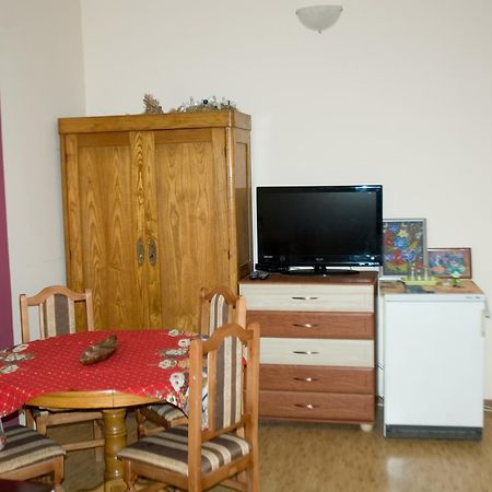 Turul Hotel Berehove  Buitenkant foto